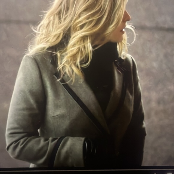 ISO In Search Of coat - Picture 4 of 7